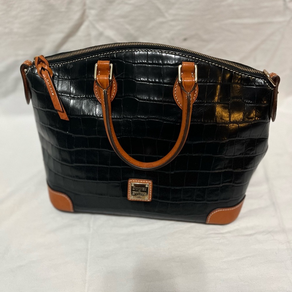 Dooney & Bourke (Oakdale Brenna) Hand Bag